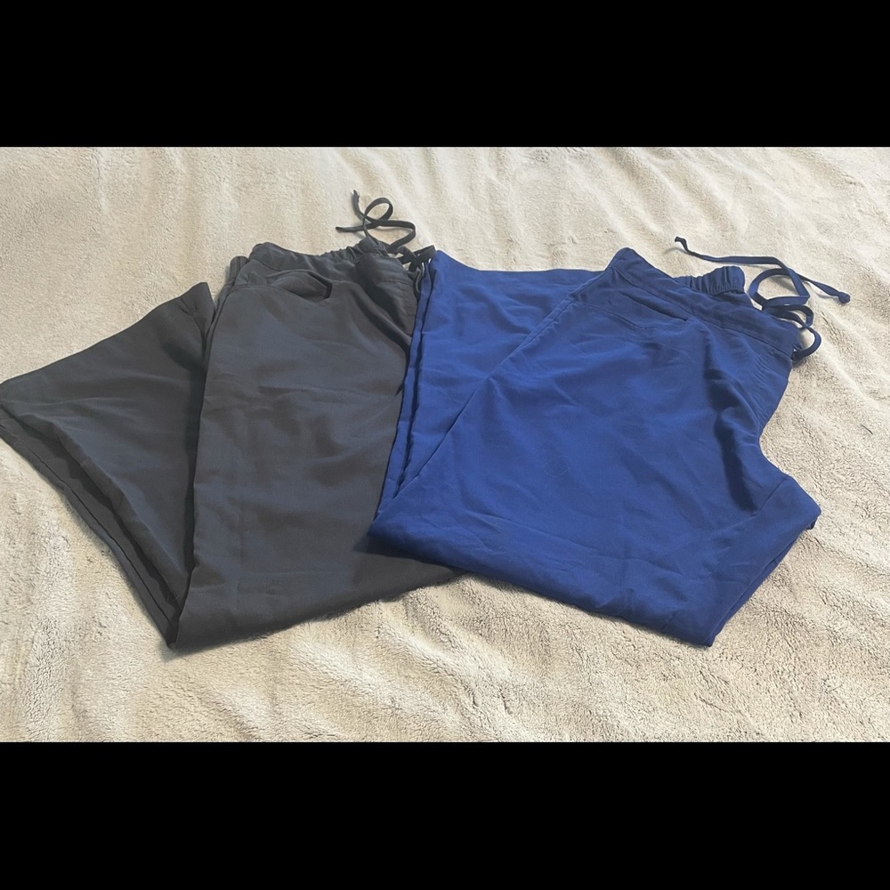 2/25 Grey’s Anatomy Scrub Pants